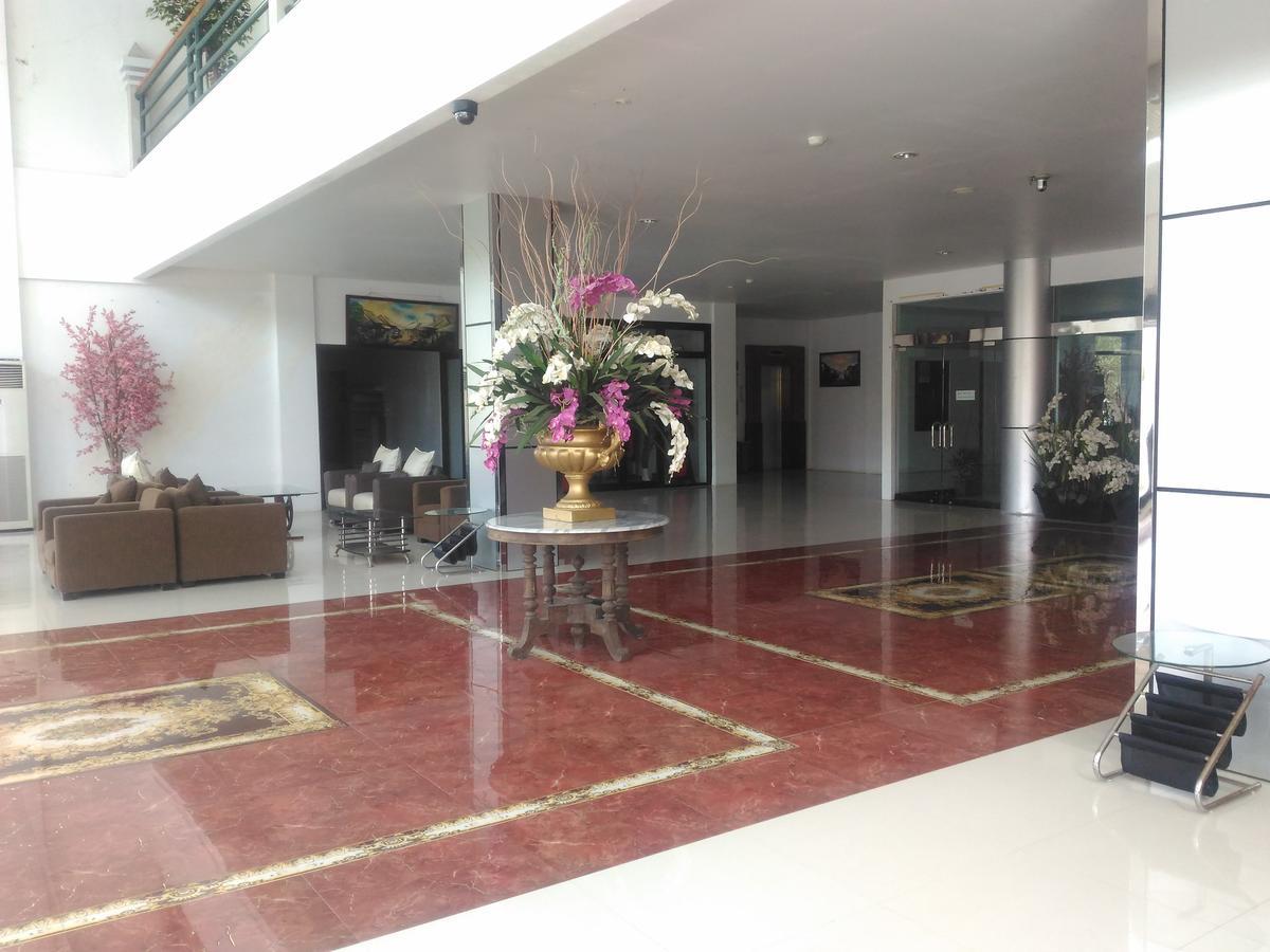 Grand Royal Taliwang Hotel Zewnętrze zdjęcie