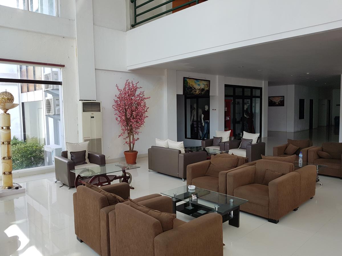 Grand Royal Taliwang Hotel Zewnętrze zdjęcie