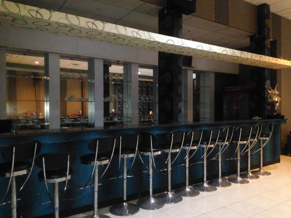 Grand Royal Taliwang Hotel Zewnętrze zdjęcie